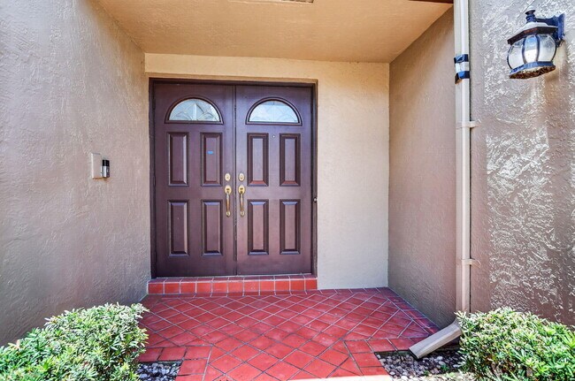 Building Photo - 7690 Solimar Cir