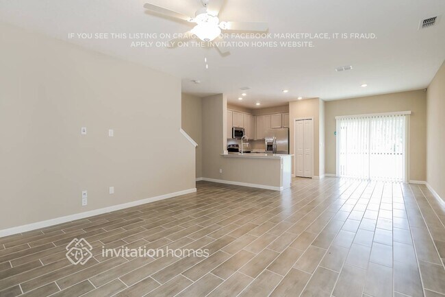 Foto del edificio - 543 Cherry Ridge Dr