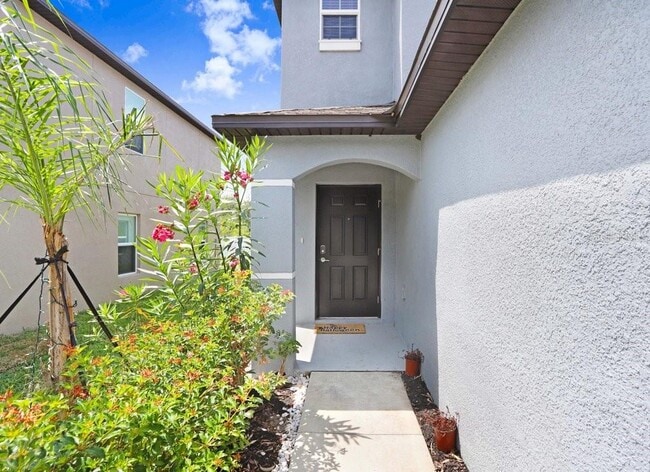 Building Photo - 6384 Ten Acre Ct