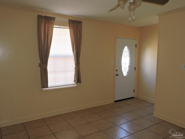 Building Photo - 3155 Patricia Dr