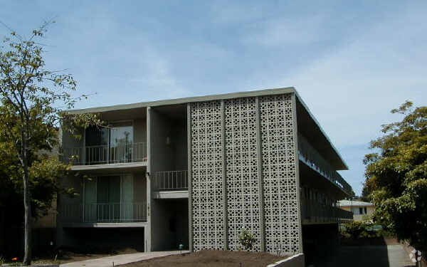 Building Photo - 1610 Milvia St
