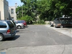 Building Photo - 4305-4311 Maple Ave