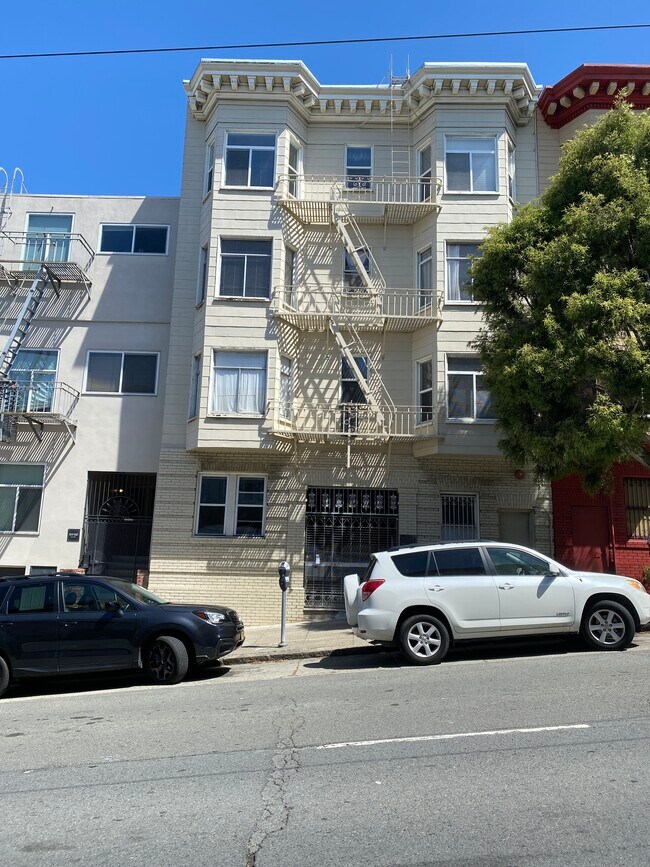 Building Photo - 1650 Clay St