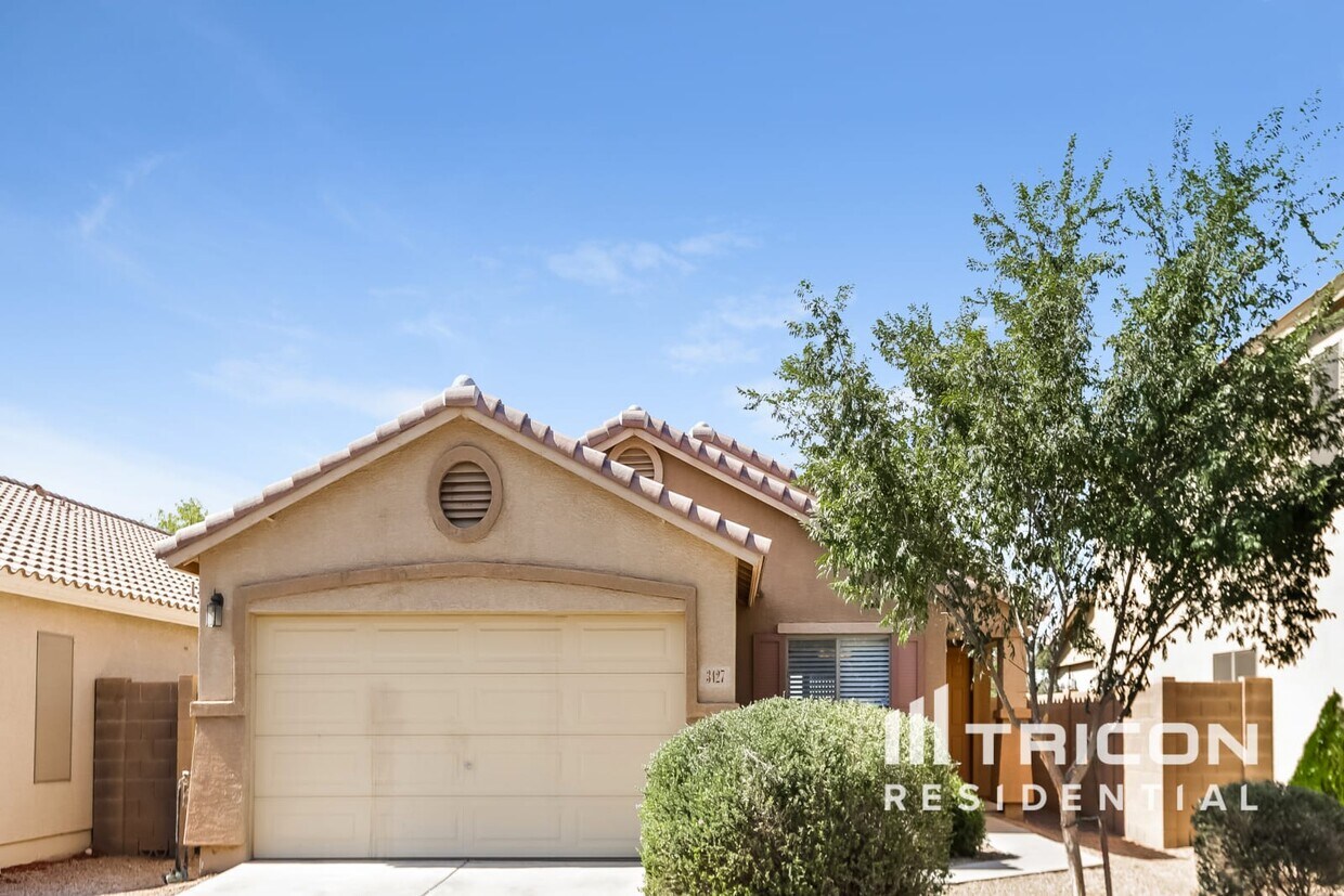 3427 E Desert Moon Trail San Tan Valley AZ House Rental in Queen
