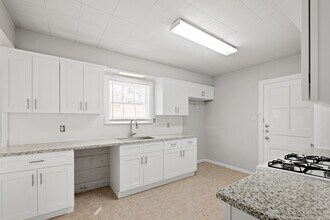 Building Photo - 2917 Iola St