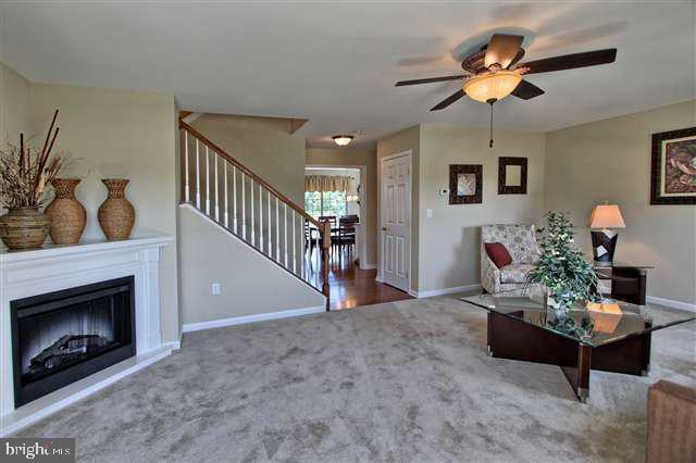 Foto del edificio - 6468 Creekbend Dr