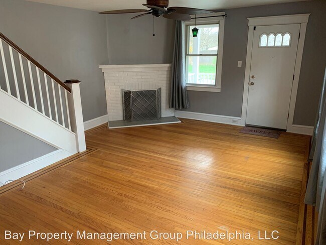 Foto del edificio - 3 br, 1.5 bath House - 4010 Berry Ave