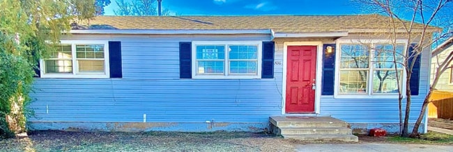 Building Photo - $0 First Month's Rent / $0 Deposit at Move-in