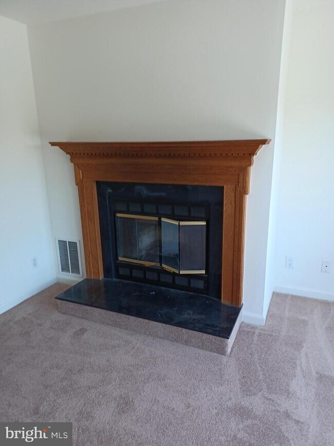 4017 Seagate Square, Chesapeake Beach, MD 20732 Townhome Rentals in