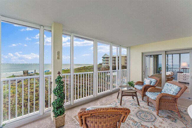 Foto del edificio - 529 NE Plantation Rd