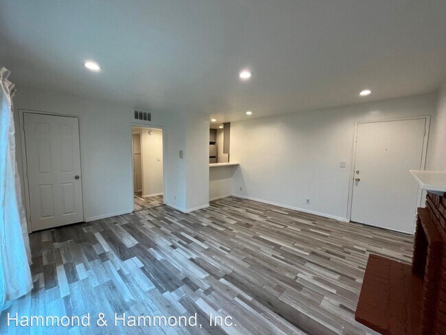 Foto del edificio - 1 br, 1 bath House - 8550 Independence Ave...