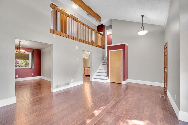 Foto del edificio - $3,095.00, 4-bed, 2.5-bath located in West...