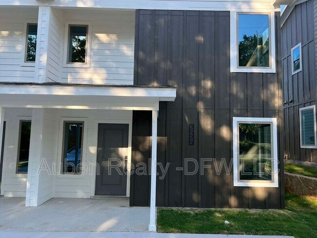 Building Photo - 2524 S Fannin Ave