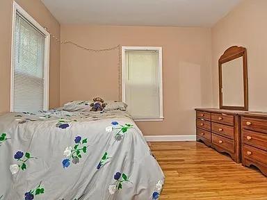 Foto del edificio - 135 Forest St, 1