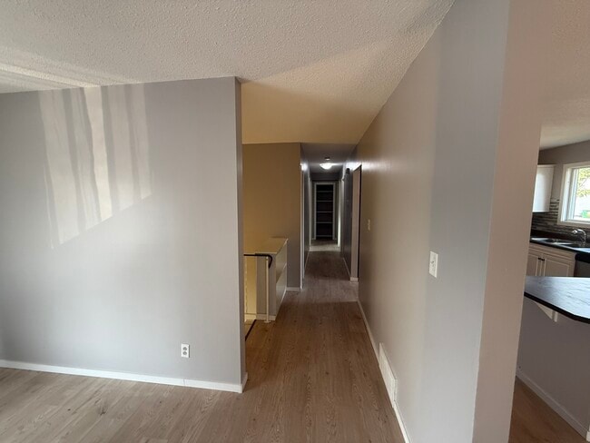 Building Photo - 3507-3524 24 Ave