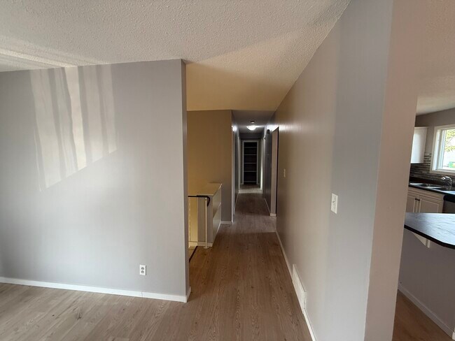 Photo du bâtiment - 3507-3524 24 Ave
