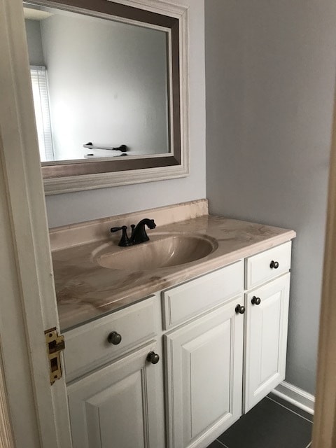 Building Photo - Updated 2 Bed 2.5 Bath House in Oakley