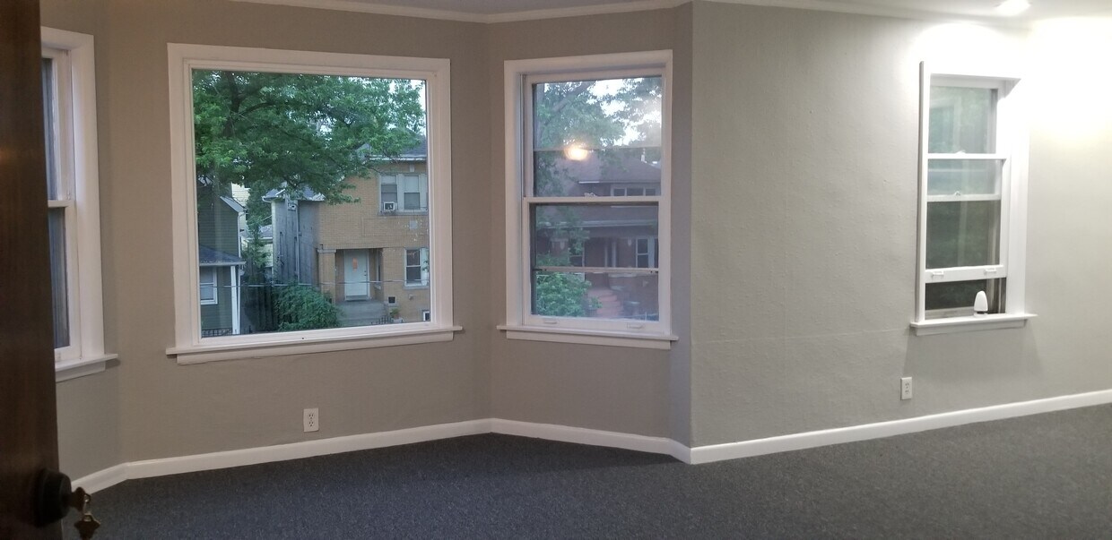 Living Room - 1938 N Tripp Ave