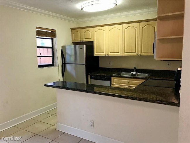 Foto del edificio - 1401 NE 53rd St