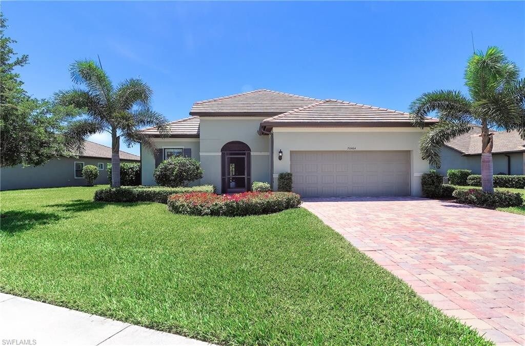 Primary Photo - 20464 Corkscrew Shores Blvd