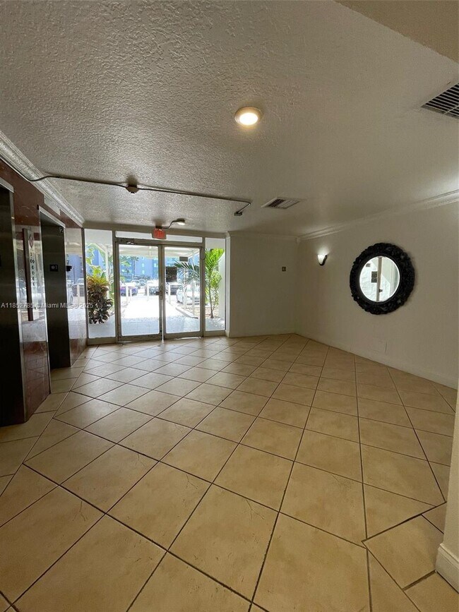 Foto del edificio - 9143 SW 77th Ave