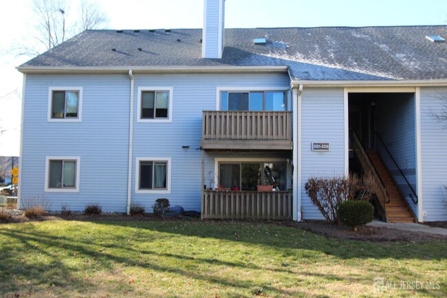 Building Photo - 2202 Aspen Dr