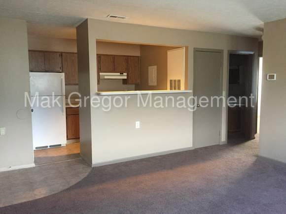 Building Photo - 580 Staunton Commons Dr