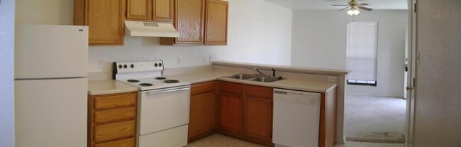 Foto del edificio - 1100 Leslie Cir