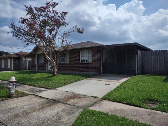 Building Photo - 2928 Dove Ave