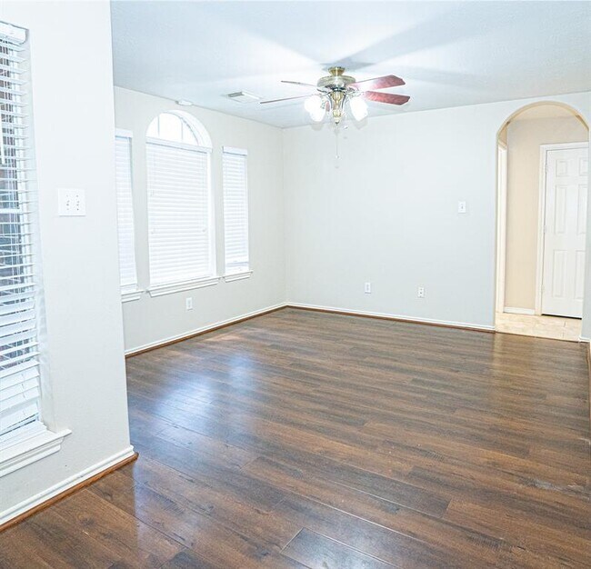 Building Photo - 23 N Merryweather Cir