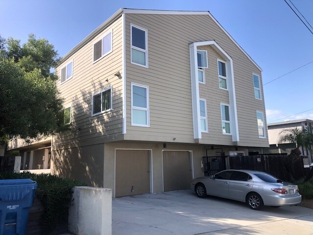 Building Photo - 119 Loma Vista St