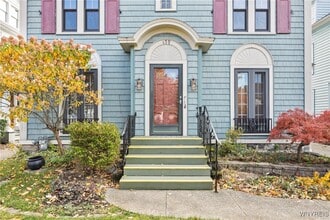 Building Photo - 179 Admiral Rd