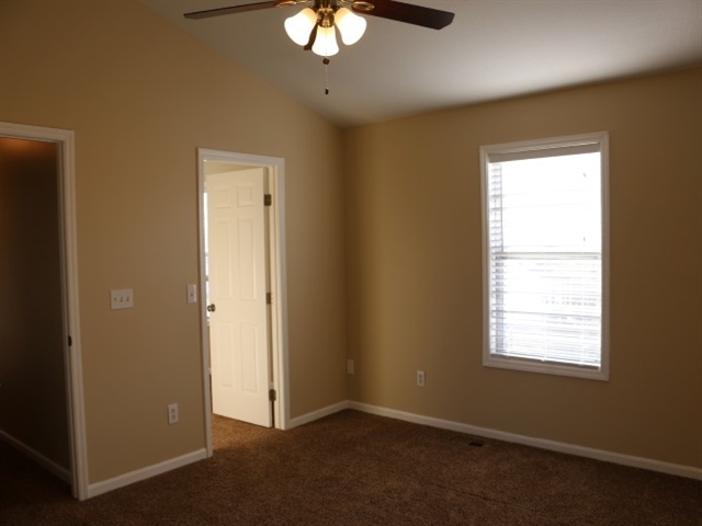 Building Photo - 5411 Meadow Grove Drive