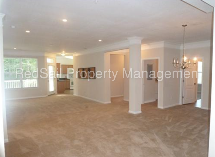 Primary Photo - 713 Windy Way
