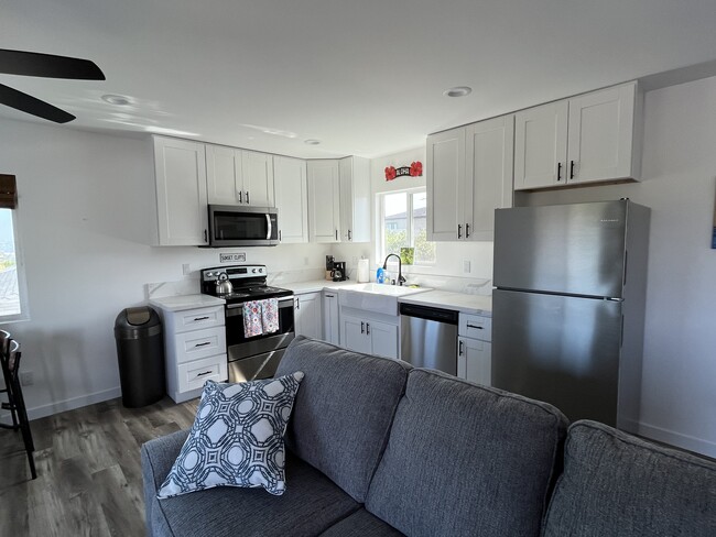 Building Photo - 4019 Atascadero Dr