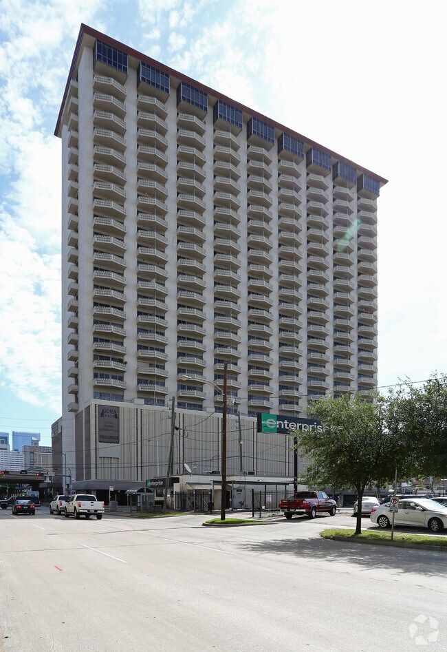 2016 Main St, Retail Unit 101 Apartments Houston, TX