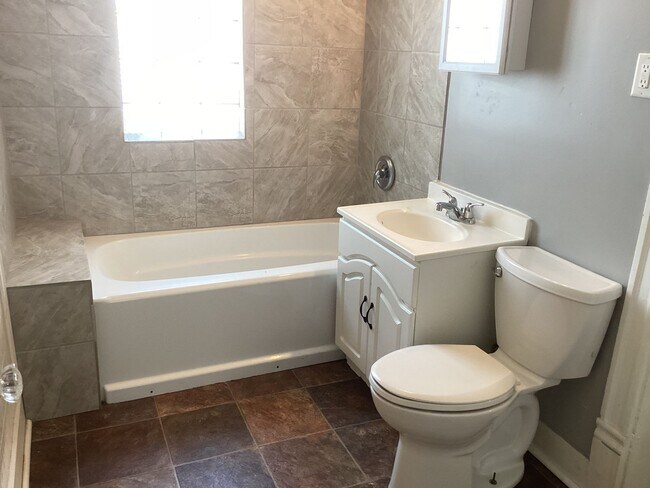 Foto del edificio - 2477-79 N Richards St