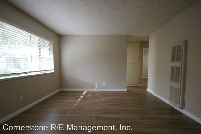 Building Photo - 205-217 N Oberlin Ave
