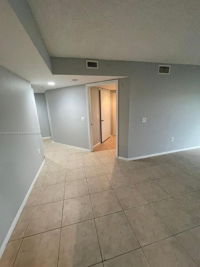 Foto del edificio - 4191 N Haverhill Rd