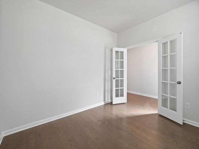 Building Photo - Beautiful Almost New Home with 5 Bedroom & 4.5 Baths
