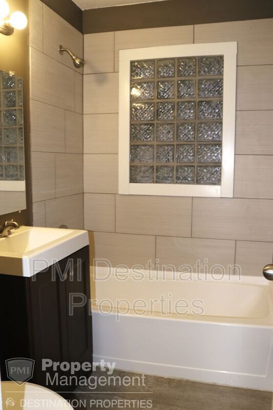 Foto del edificio - 1103 N Atherton Rd