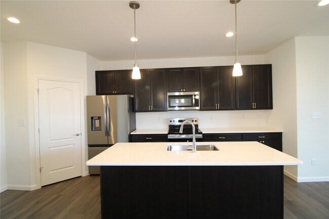 Foto del edificio - 37 Wingtip Ct