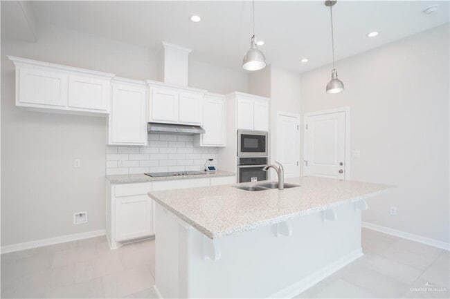 Building Photo - 28 N 15th St