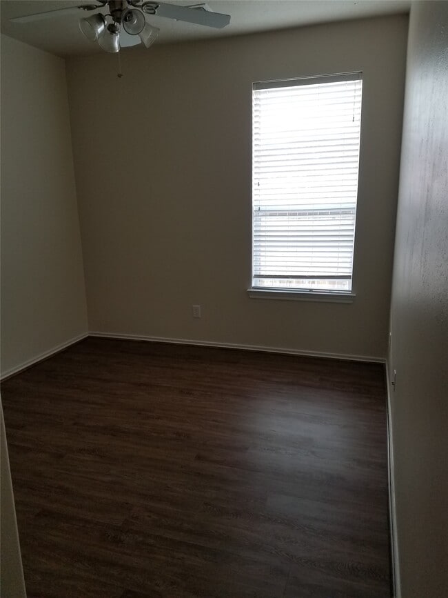 Building Photo - 25814 Orchard Knoll Ln