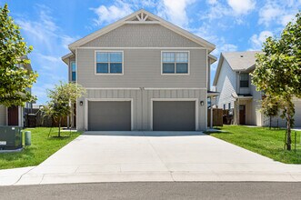 Building Photo - 7615 Gramercy Wy