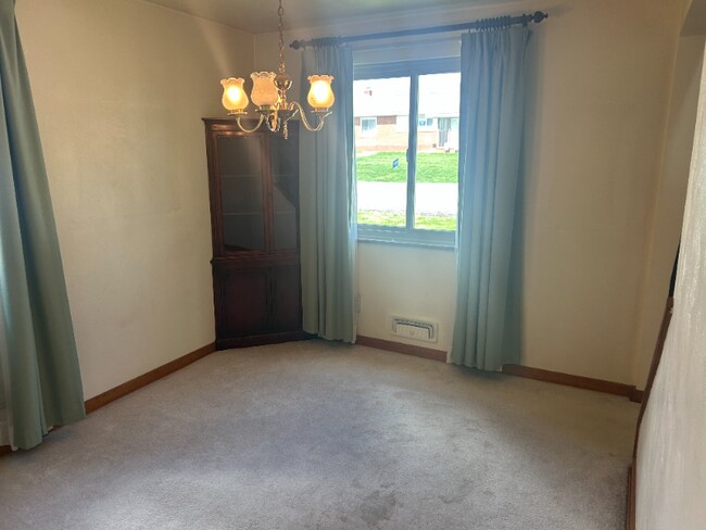 Foto del edificio - 2266 Parklyn St