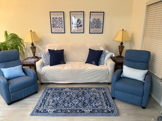 Foto del edificio - 13450 Greengate Blvd