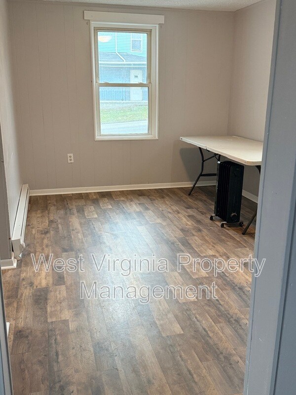 Foto del edificio - 304 N 3rd St