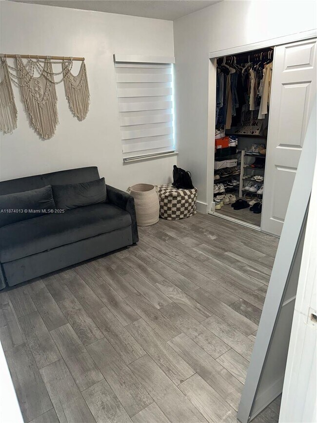 Foto del edificio - 5320 SW 97th Ave