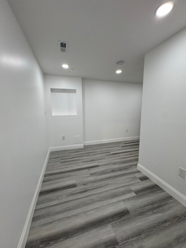Foto del edificio - 8611 Lonicera Ct